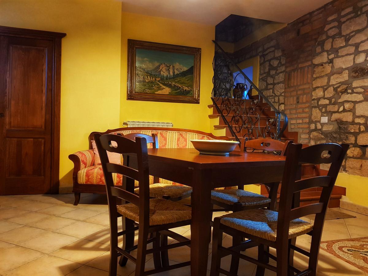 La Taverna Morcone Exterior photo